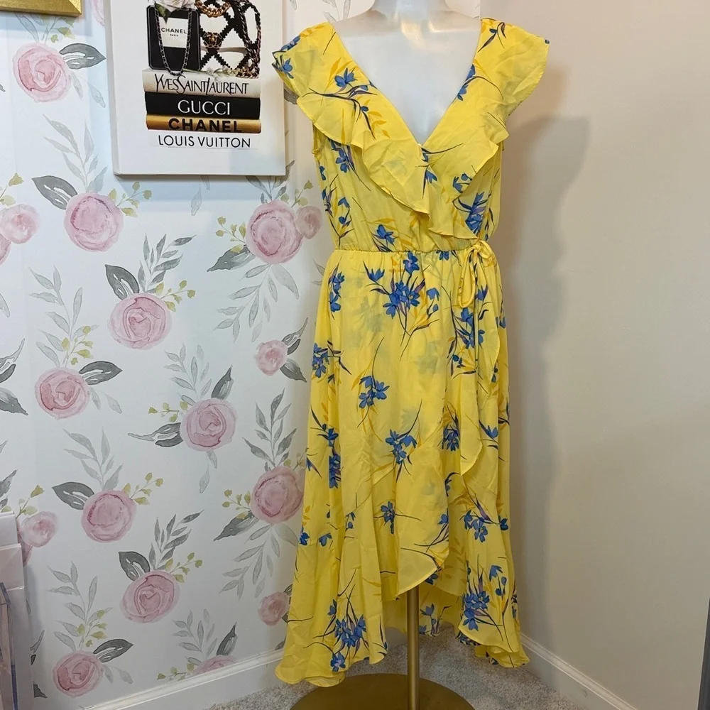 Socialite Yellow Floral Dress - Picture 1 of 5